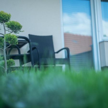 Апартаменты Pisztacia Apartman Эгер Экстерьер фото