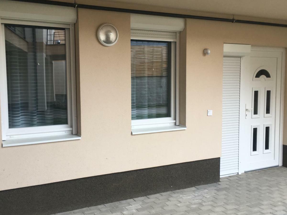 Апартаменты Pisztacia Apartman Эгер Экстерьер фото